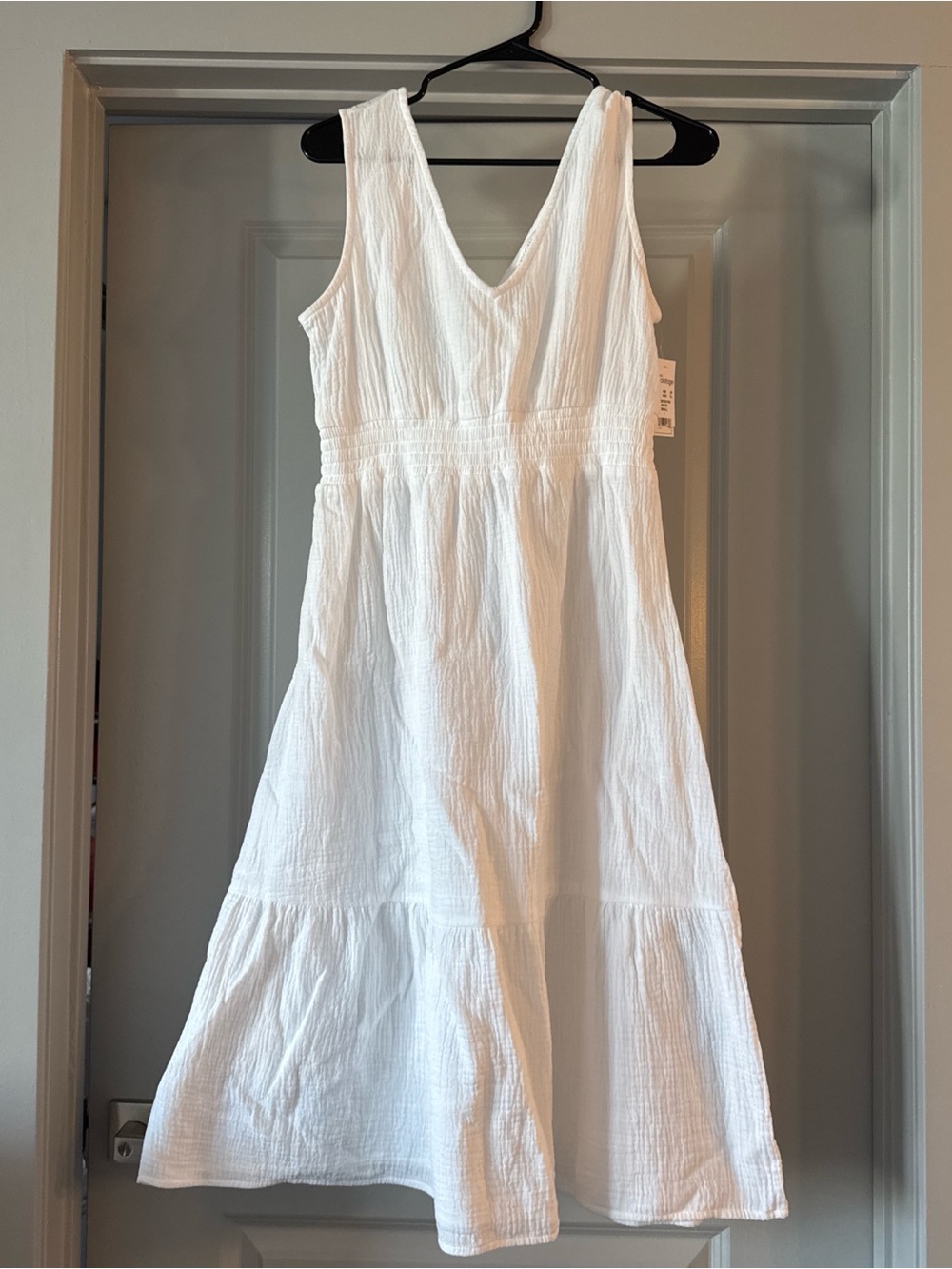 Morgan Taylor White Maxi Dress V-Neck Sleeveless